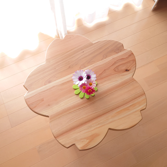 さくら・桜型 ミニ テーブル 可愛い かわいい 木工 家具 木テーブル 2枚目の画像