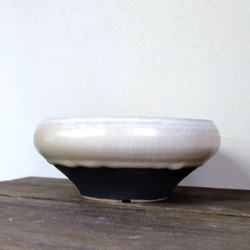 陶器の植木鉢　「生成り」＋「黒」 Мサイズ 4枚目の画像