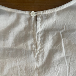 ふんわり袖のシンプルなブラウス｜コットン｜ボリューム袖 9枚目の画像