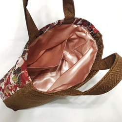 金襴布トートバッグ　蝶々（赤）　和柄バッグ　和装に最適　シックな赤バッグ　華やかで上品　西陣織　 3枚目の画像