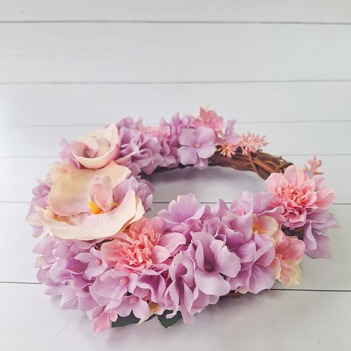 胡蝶蘭と紫陽花の三日月型リース/春リース/アーティフィシャル