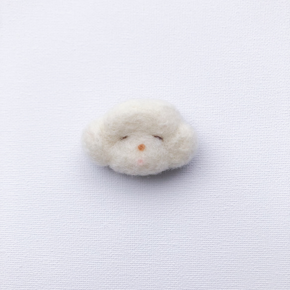 羊毛フェルト　コアラのブローチ 1枚目の画像