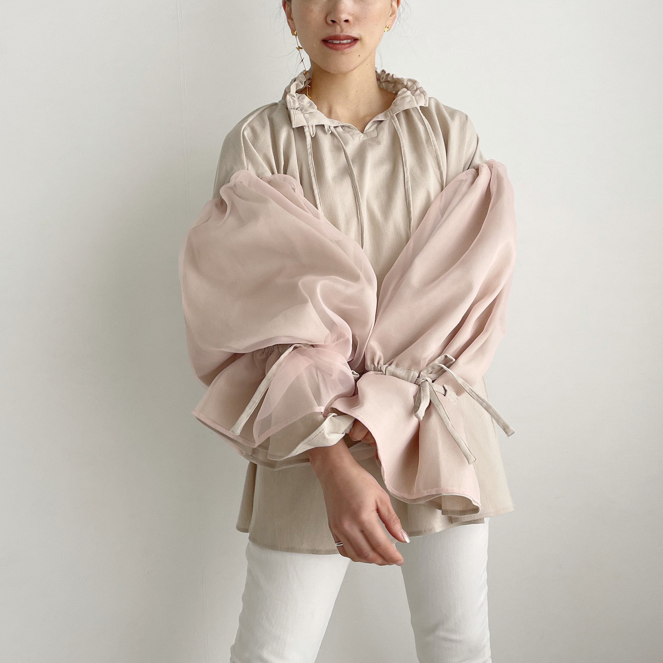 オーガンジーレイヤードスリーブブラウス(pinkbeige)