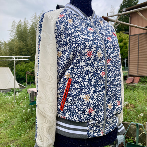 着物リメイク スカジャン 男性にも着て欲しくて作った 水色が鮮やかなジャケット 着物リメイク