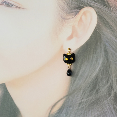 にゃんこピアス☆両耳 チェコガラス☆黒猫☆レジン☆猫ジュエリー 猫  