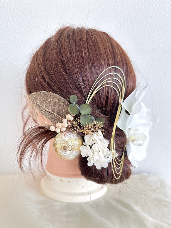 胡蝶蘭の髪飾り【金箔付き】　成人式　結婚式 4枚目の画像