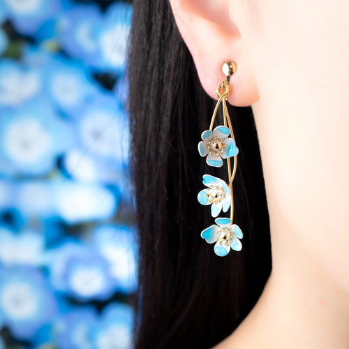 超可爱 K14gf New ゆれるネモフィラの花 大ぶりピアス(イヤリング変更可 ピアス