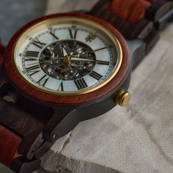【木製腕時計】EINBAND Frieden マザーオブパール×レッドサンダルウッド＆エボニーウッド 自動巻き 40mm 6枚目の画像
