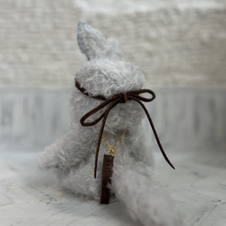 うさぎの着ぐるみを着たごーぐるにゃんこ(アクアシルバー) テディベアタイプ　羊毛フェルト ねこ　ぬいぐるみ　 7枚目の画像