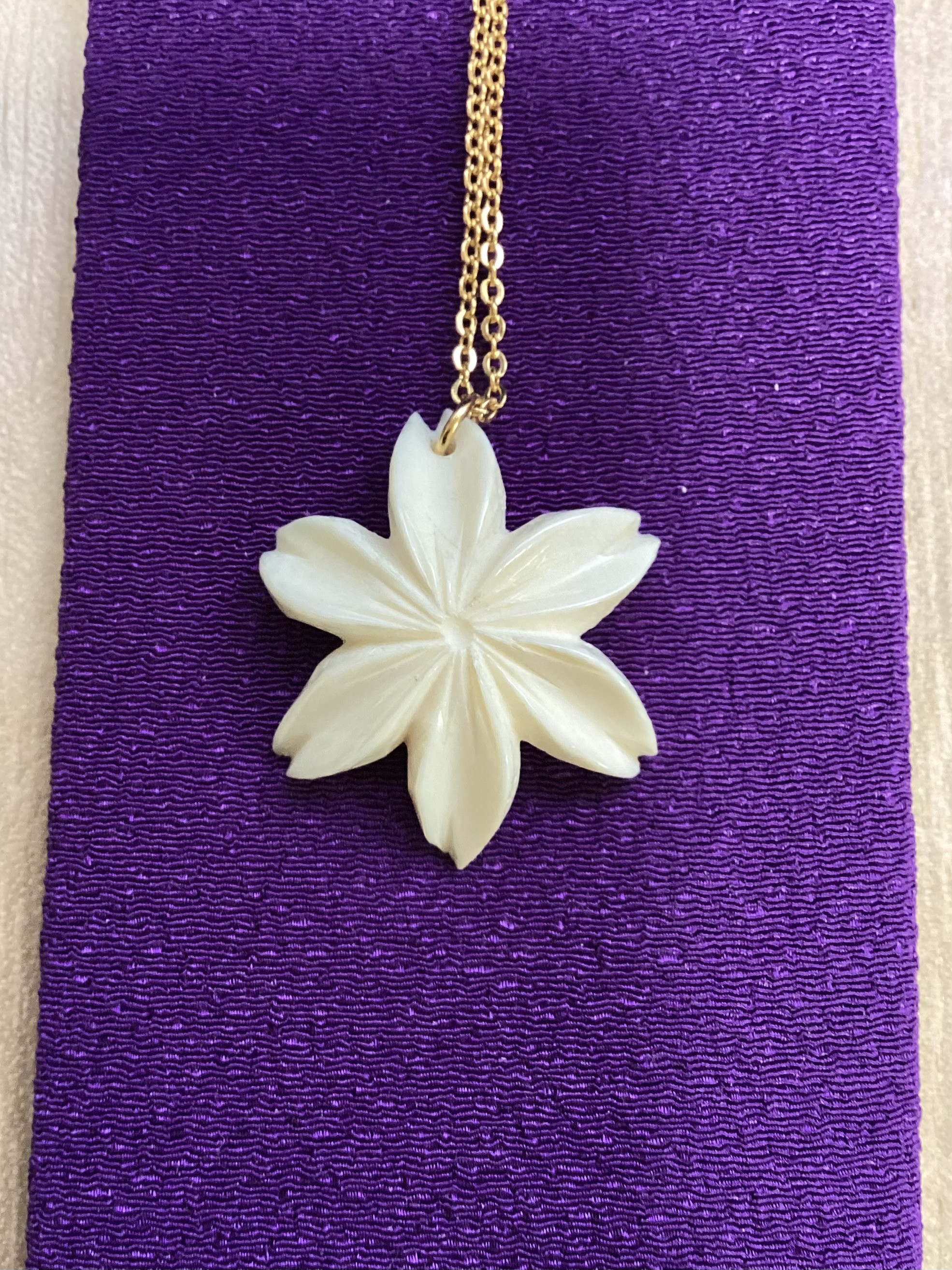 ☆本象牙ペンダント（フラワー）※H-23