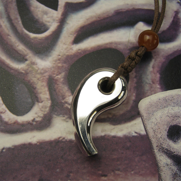 お値下げ中　特注品　総銀製　龍笛ネックレス お値下げ中 特注品 総銀製 龍笛ネックレス - メルカリ