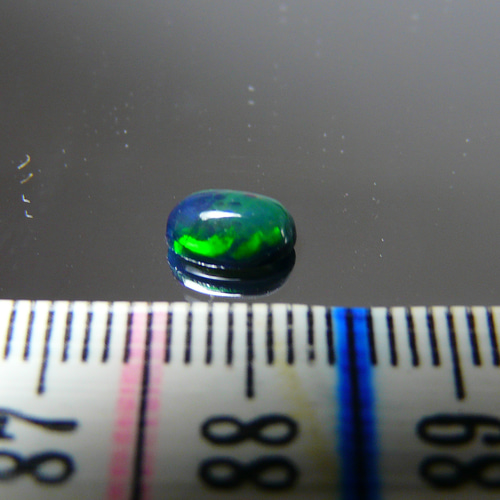 40417-4 ☆プチ ハニカム☆ 【エチオピア産】 天然ブラックオパール