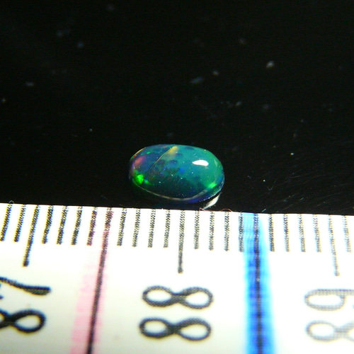 40417-4 ☆プチ ハニカム☆ 【エチオピア産】 天然ブラックオパール