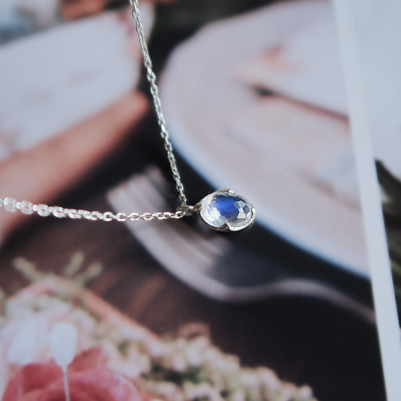 925純銀 月光石 橢圓形 角面鑽 項鍊 鎖骨鍊 長鍊 免費送禮包裝 第3張的照片