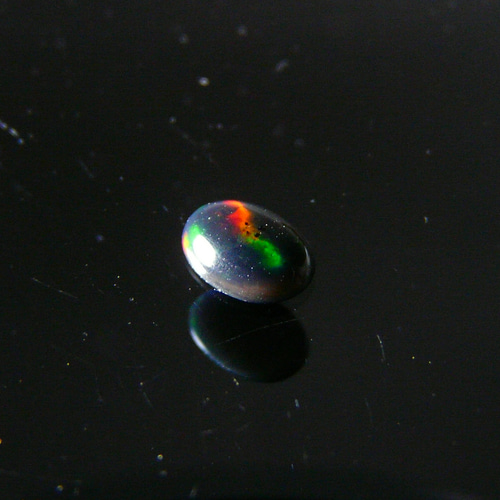 40417-6 ☆キラキラ☆ 【エチオピア産】 天然ブラックオパール ルース  