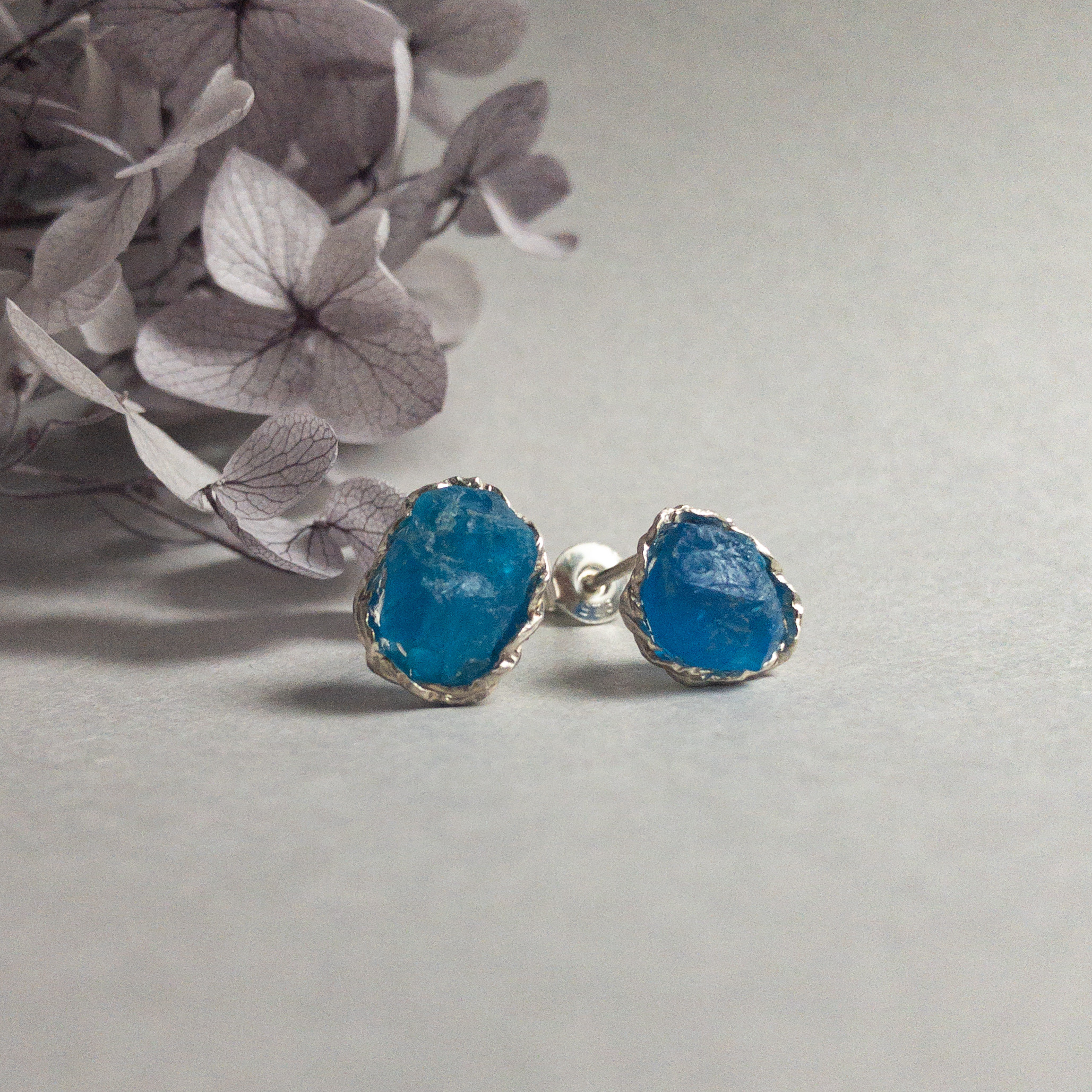 天然石　アパタイト原石　silverピアス