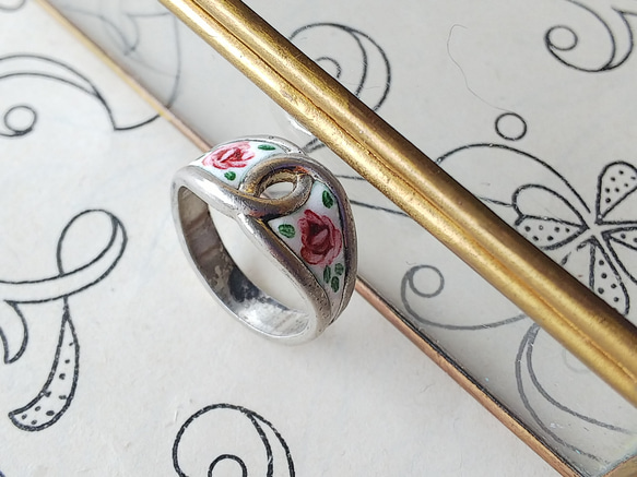 ヴィンテージ　エナメル薔薇の指輪（スターリングシルバー製）12号 5枚目の画像