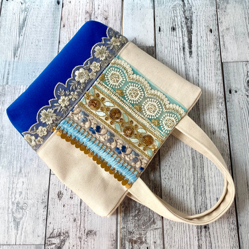 美しい透け感ブルーのインド刺繍トートバッグ【Sサイズ】 トートバッグ
