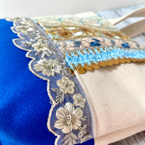 水色　インド刺繍　シルク　トートバッグ　作家さま作 美しい透け感ブルーのインド刺繍トートバッグ【Sサイズ】 トートバッグ