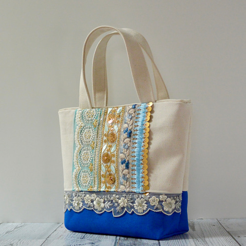 美しい透け感ブルーのインド刺繍トートバッグ【Sサイズ】 トート