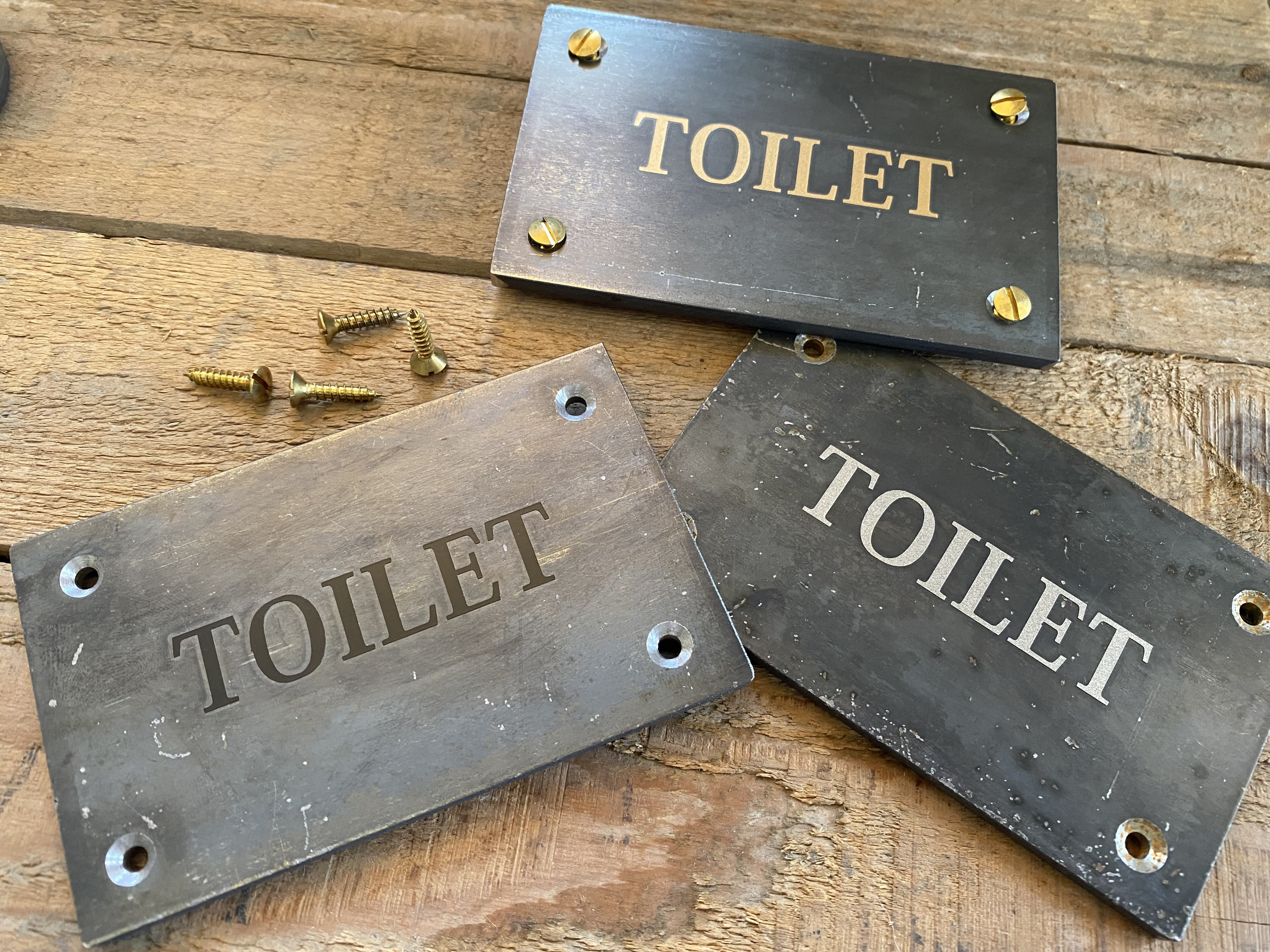 アイアンとレッドオークのルームサイン　店舗用品　おしゃれ　ルームプレート　看板 アイアンとレッドオークのルームサイン 店舗用品 おしゃれ