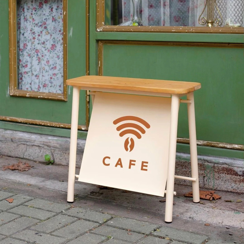 着地式看板　クリエイティブ表札や看板　ソリッドウッド　アウトドア　広告用ベンチ