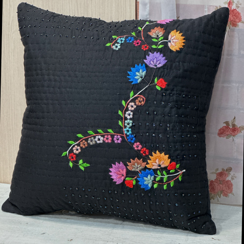 クッションカバー 刺繍 ビーズ カンタキルト 40cmx40cm クッションカバー 刺繍 ビーズ カンタキルト 40cmx40cm