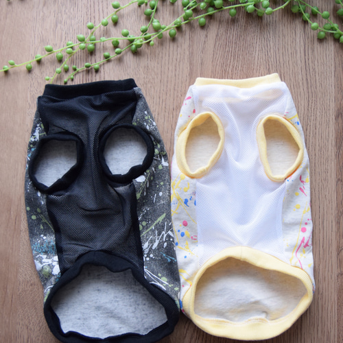 スプラッシュ柄フード付きタンクトップ　イタグレ服　犬服 スプラッシュ柄フード付きタンクトップイタグレ服犬服