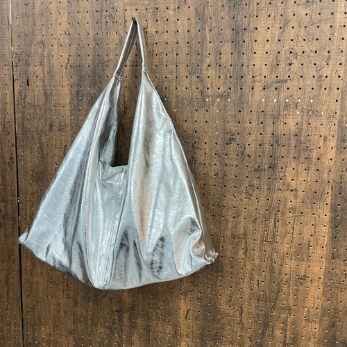 トライアングルBAG・シルバー ショルダーバッグ Ha-chi☆ 通販