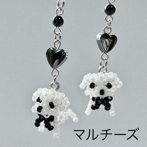マルチーズちゃんとヘマタイトハートと天然石オニキスのピアス ピアス 