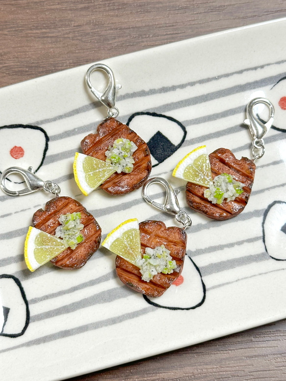 ひとくち牛タンのチャーム 携帯ストラップ はらぺこ文鳥 通販 17620315