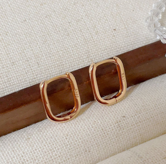 S925純銀製 ピンクゴールド  シンプル 長方形   K18 ミニフープピアス  ワンタッチ　金アレ対応 つけっぱなし 3枚目の画像