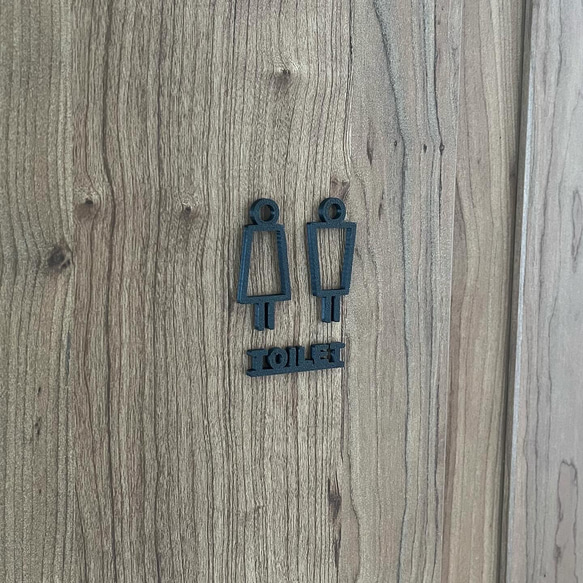 ルームサイン プレート トイレ ステッカータイプ おしゃれ インテリア 新生活 トイレサイン トイレマーク 2枚目の画像