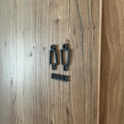 ルームサイン プレート トイレ ステッカータイプ おしゃれ インテリア 新生活 トイレサイン トイレマーク 1枚目の画像