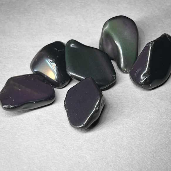 black obsidian mini tumble / オブシディアンミニタンブル B：レインボーオブシディアン 4枚目の画像