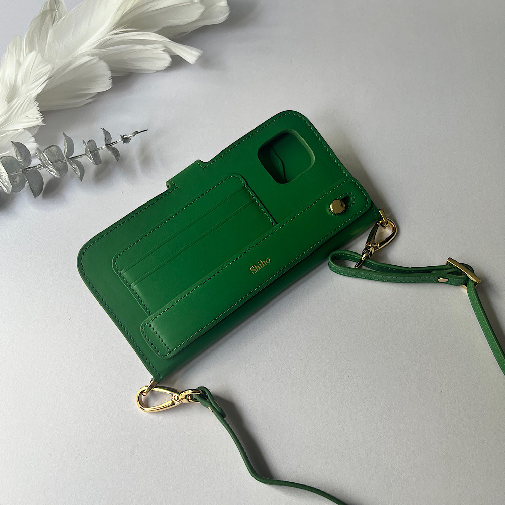 手帳型スマホケース　レザー　名入れ無料　ショルダー付き　イニシャルが入れられる　IPHONEケース