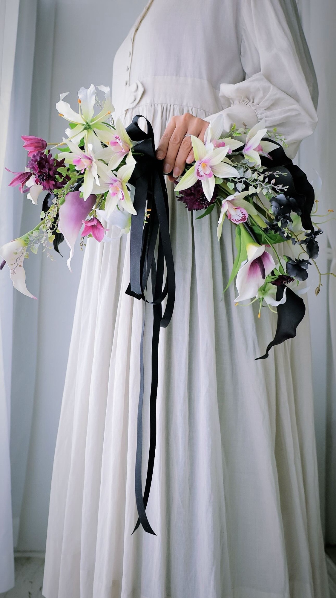 【個性が光るキューピッドブーケ】おしゃれ ウエディングブーケ 前撮り カラードレス カラー シンビジウム