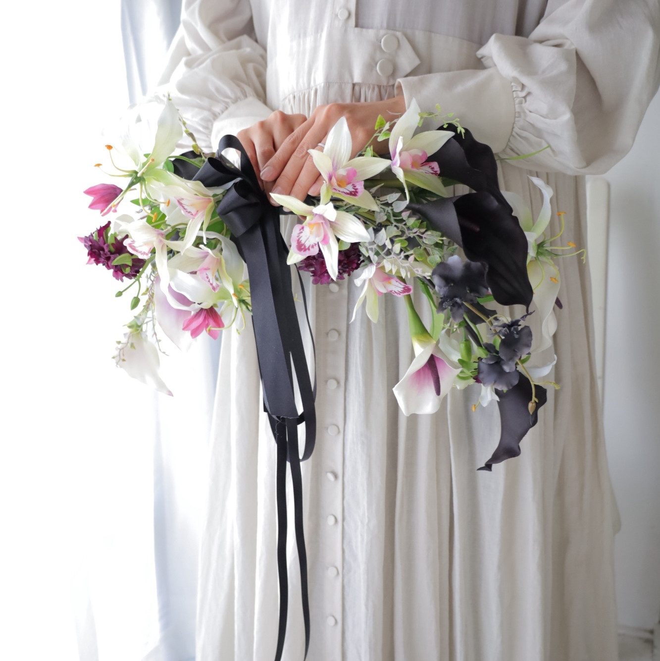 【個性が光るキューピッドブーケ】おしゃれ ウエディングブーケ 前撮り カラードレス カラー シンビジウム