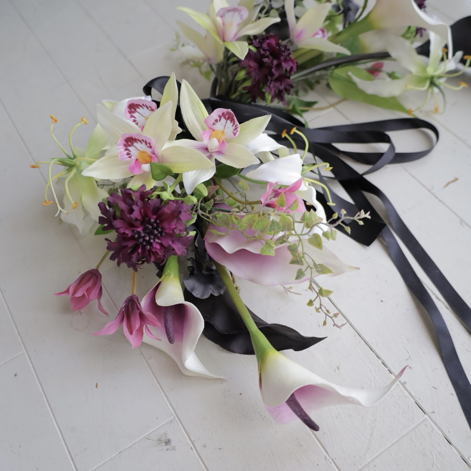 【個性が光るキューピッドブーケ】おしゃれ ウエディングブーケ 前撮り カラードレス カラー シンビジウム