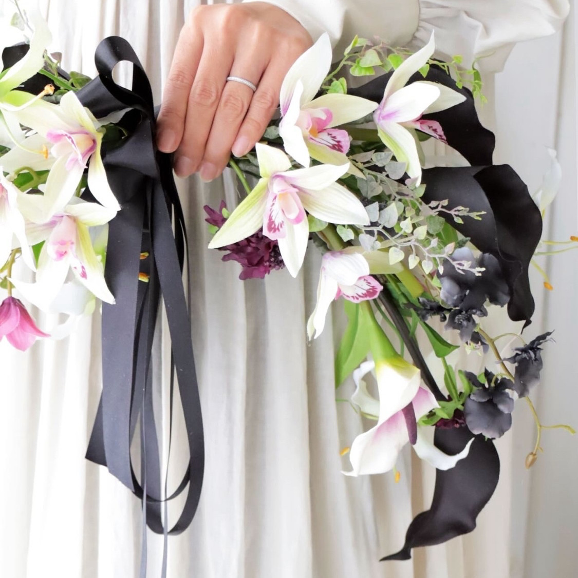 【個性が光るキューピッドブーケ】おしゃれ ウエディングブーケ 前撮り カラードレス カラー シンビジウム