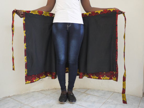 キテンゲ巻きスカート（レッドベルフラワー）★ケニアで愛される布「キテンゲ」使用。アフリカンプリント★ 5枚目の画像