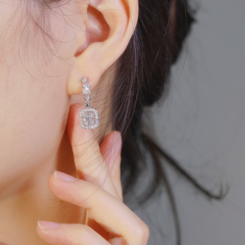 公式ファッションブランド通販サイト 天然ダイヤモンドピアス0.8ct k18 ピアス（スタッド・一粒 アクセサリー
