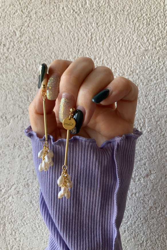 Rice pearl stick pierce ∵ 小粒パールのスティックピアス 粒々 淡水パール 入学式 母の日 3枚目の画像