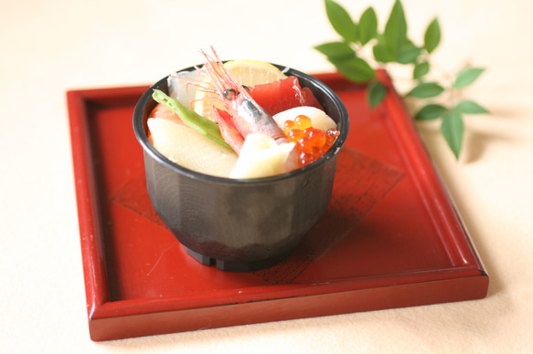 美食良菜　七色の海鮮ミニ丼　3客入り 2枚目の画像