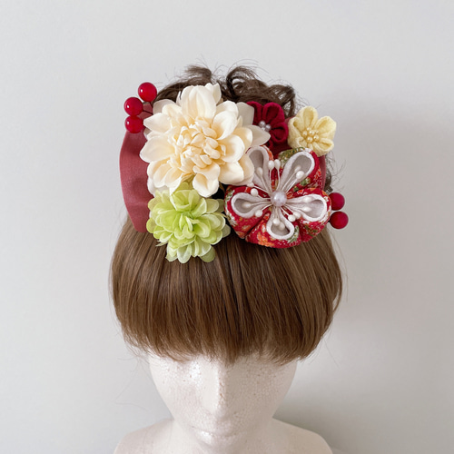 つまみ細工の髪飾り【大きなお花とリボン 赤ピンク系 さがり付き】成人