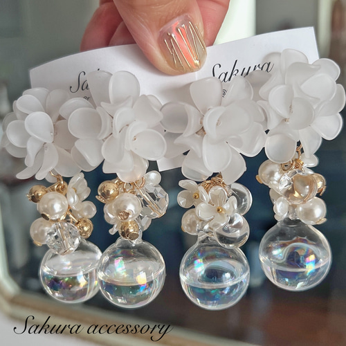 送料無料】フリルフラワー 水入りガラスドーム ピアス イヤリング