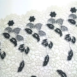 高品質❣ 1m  豪華刺繍 銀糸いり 両山 ケミカルレース　ハンドメイド　生地　手芸　素材　はぎれ　 5枚目の画像