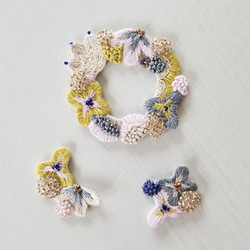 リース刺繍ブローチ 3枚目の画像