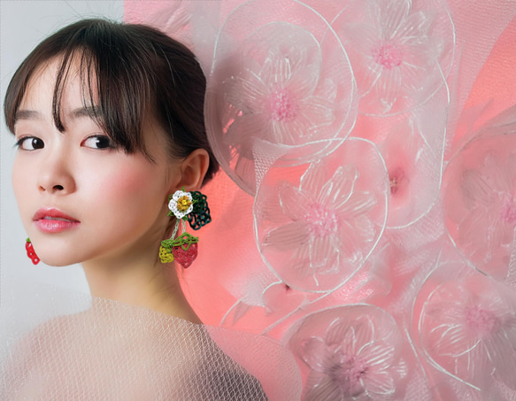 The fruits of imagination "Strawberry" 1枚目の画像