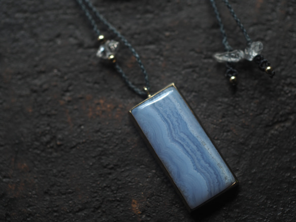 blue lace agate brass necklace (sesenagi) 2枚目の画像